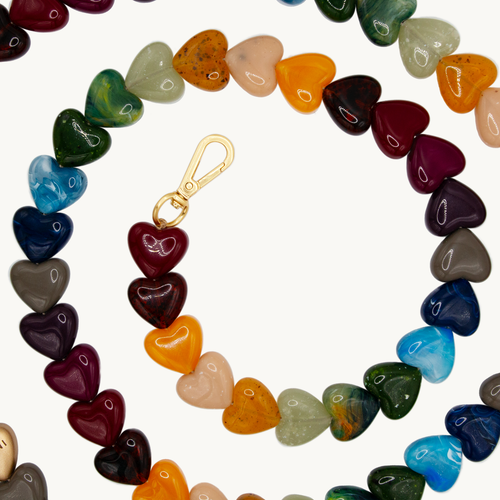 Chaîne de telephone coeur multicolore