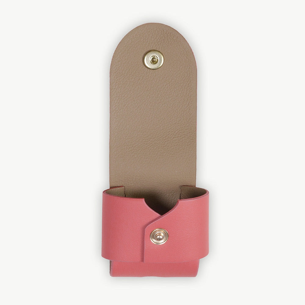 Étui AirPods blush design moderne et protection résistante