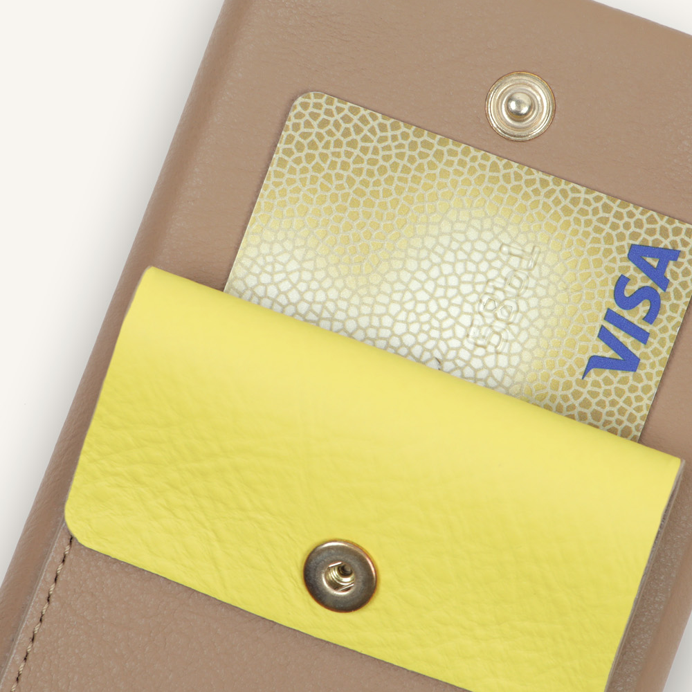 Coque iPhone cuir porte carte avec anneaux LOU - Camel