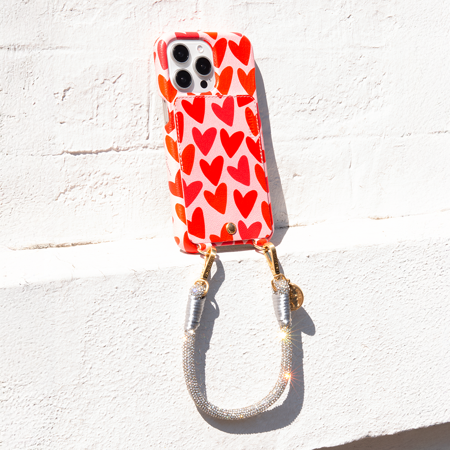 Coque iPhone cuir porte carte avec anneaux LOU - Coeurs