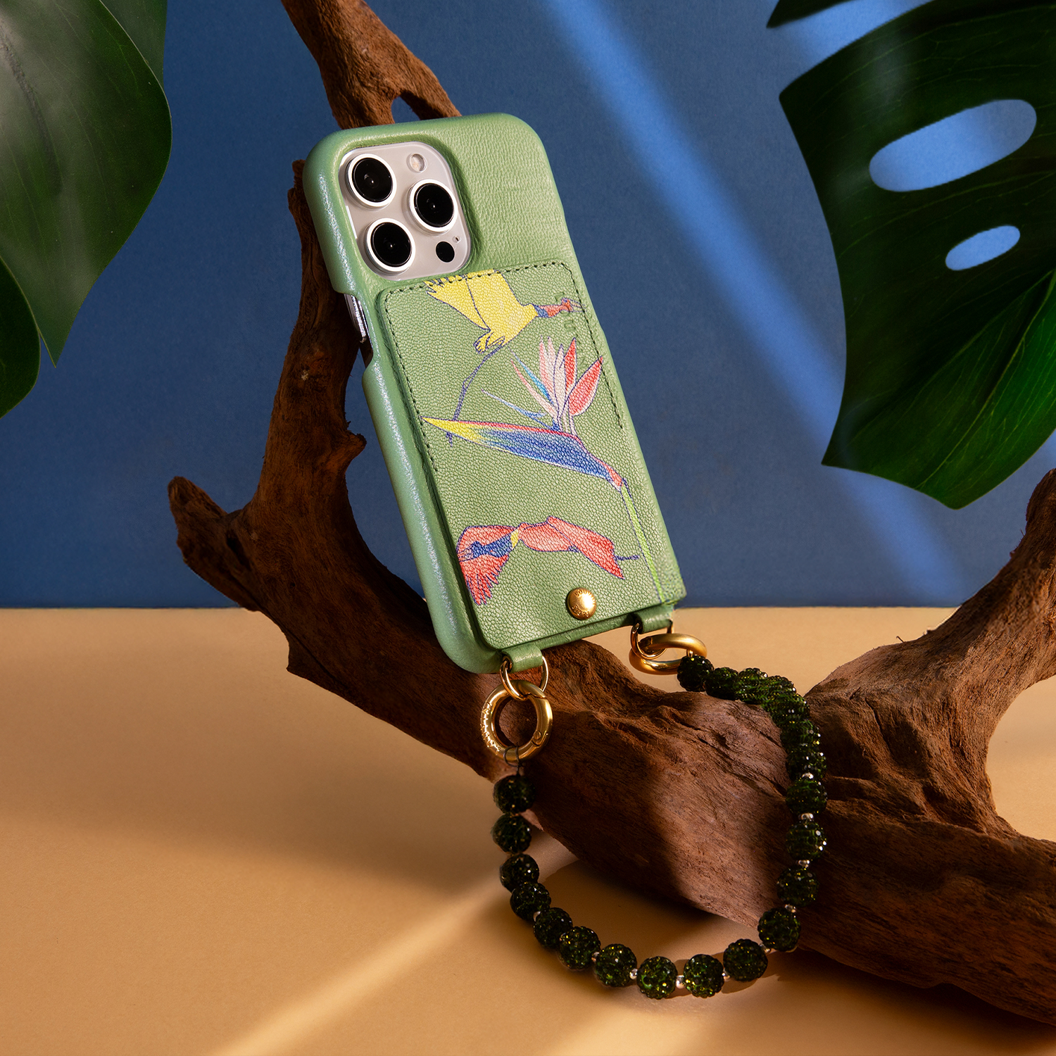 Coque iPhone cuir porte-carte avec anneaux LOU x FILIPE JARDIM - Vert clair