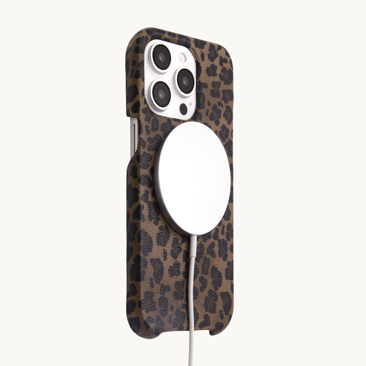 coque de téléphone avec MagSafe en cuir léopard