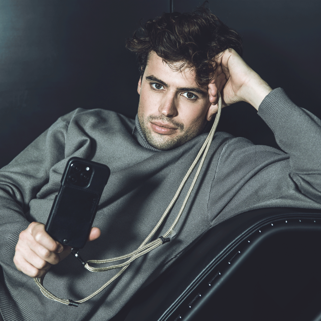 Coque iPhone cuir porte carte avec anneaux OSCAR - Noir