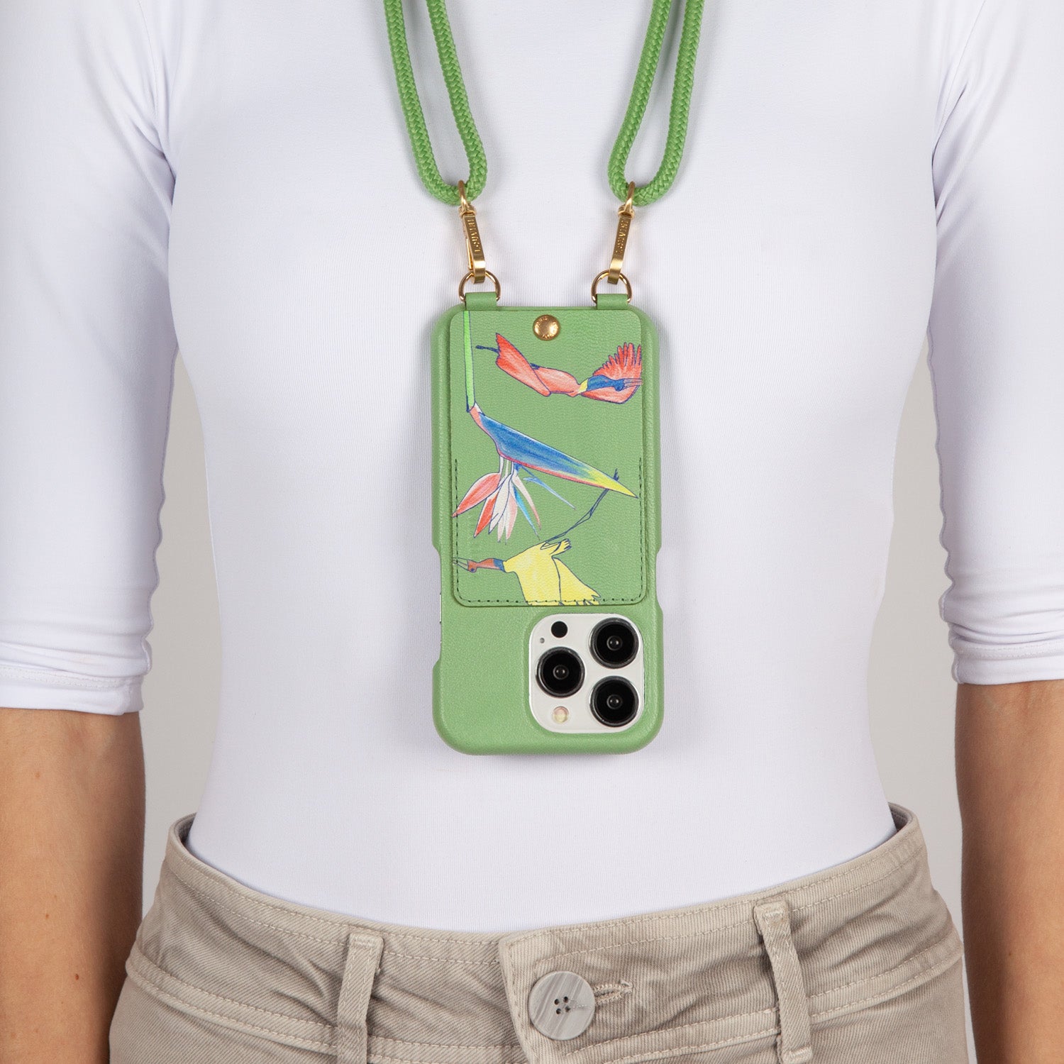 COQUE IPHONE CUIR PORTE CARTE AVEC ANNEAUX LOU x FILIPE JARDIM - VERT CLAIR