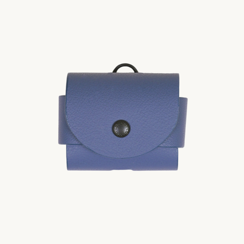 Étui AirPods bleu et noir design moderne et protection résistante