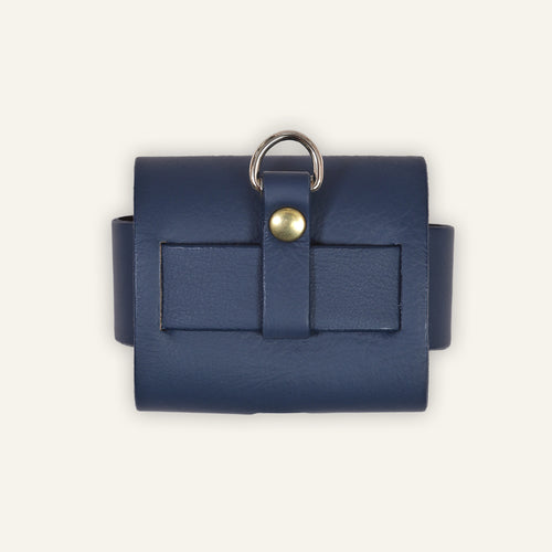 Étui AirPods marine design moderne et protection résistante