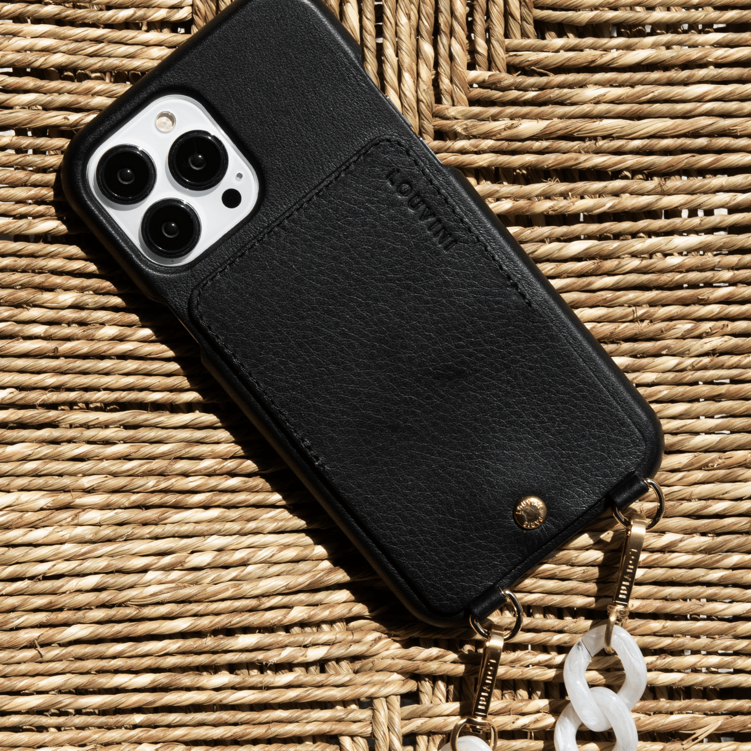 COQUE IPHONE CUIR PORTE CARTE AVEC ANNEAUX LOU - NOIR