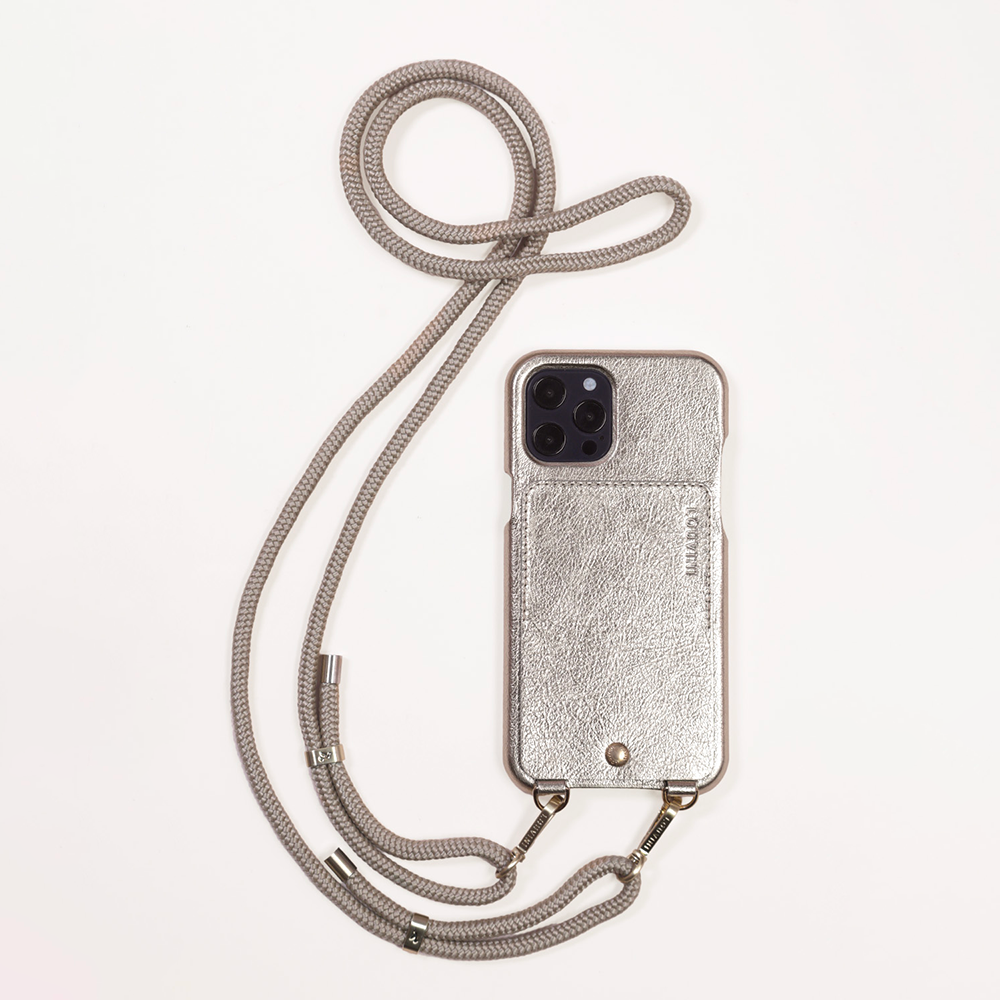 coque en cuir métallisé doré argenté pour iphone avec cordon bandouliere