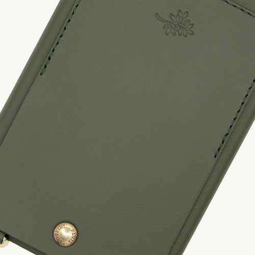 COQUE IPHONE CUIR PORTE CARTE AVEC ANNEAUX LOU x AIRELLES - OLIVE