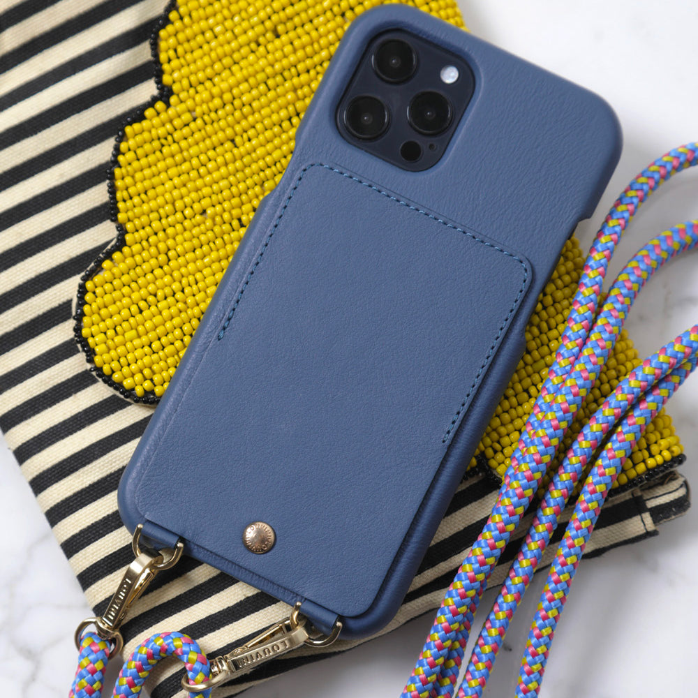 Coque iPhone cuir porte carte avec anneaux LOU Bleu et cordon TESSA