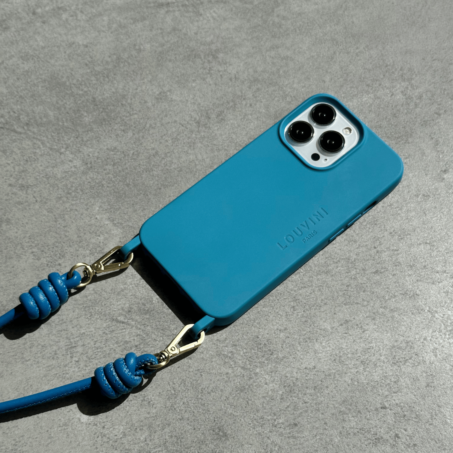 coque iphone magsafe bleu avec anneaux