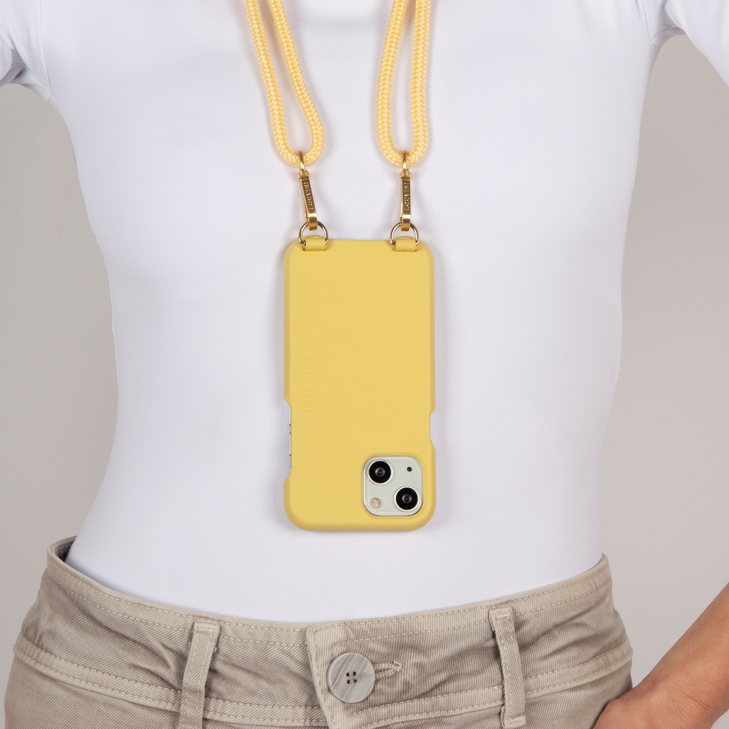 Coque pour iphone en cuir jaune avec anneaux et cordon assorti