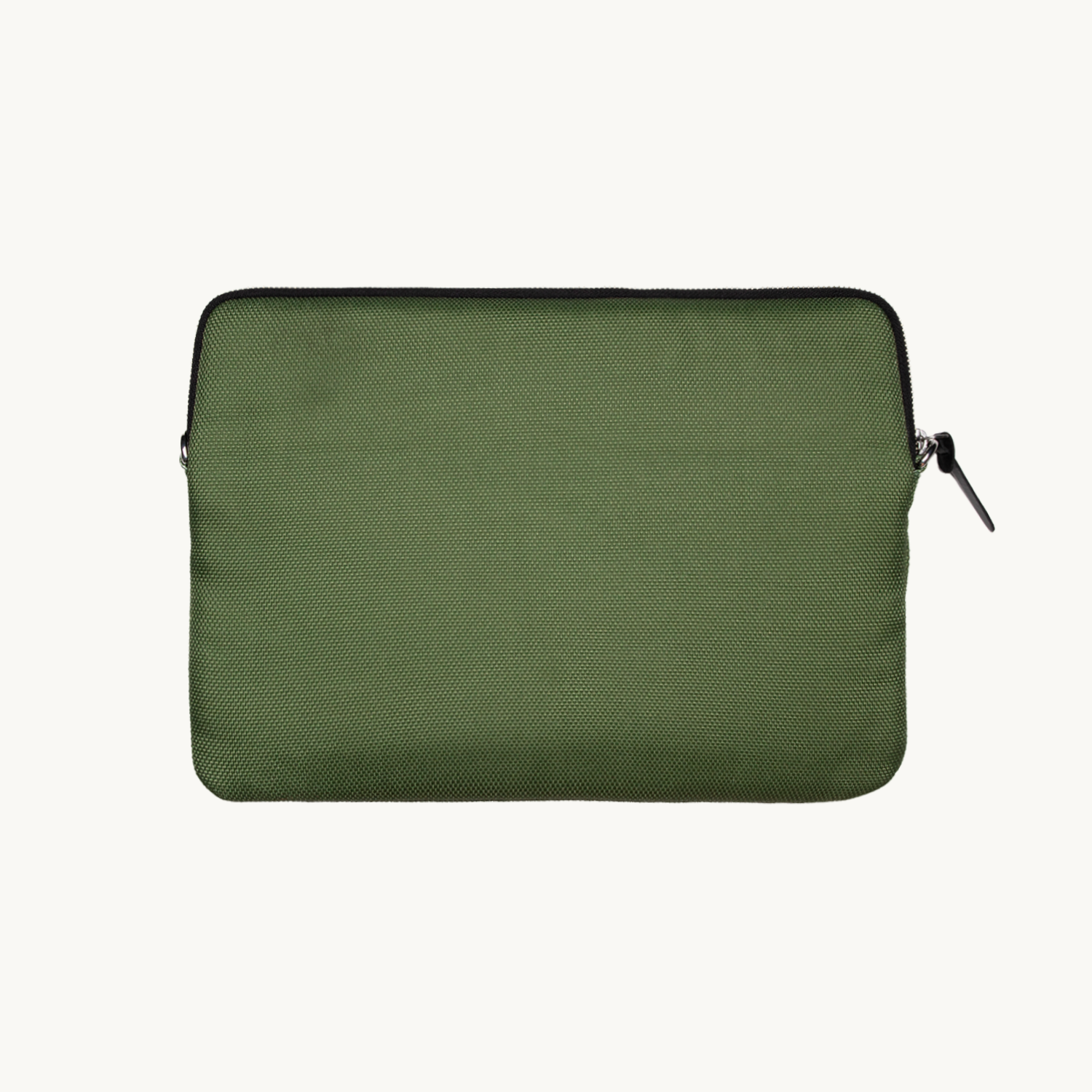 Pochette en tissu kaki avec détail en cuir noir, accessoire élégant et pratique