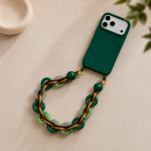 coque iphone vert magsafe intégré et bracelet de téléphone à perles vertes