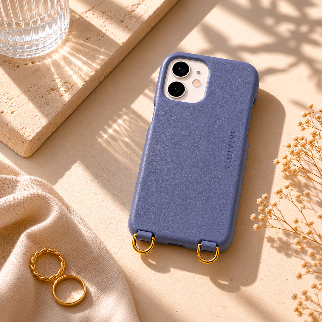 coque iphone 13 mini en cuir bleu avec anneaux dorés
